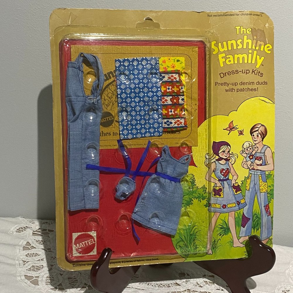 Sold! Mattel 1794 The Sunshine Family dress up kit Model 7267 denim Vintage NIP